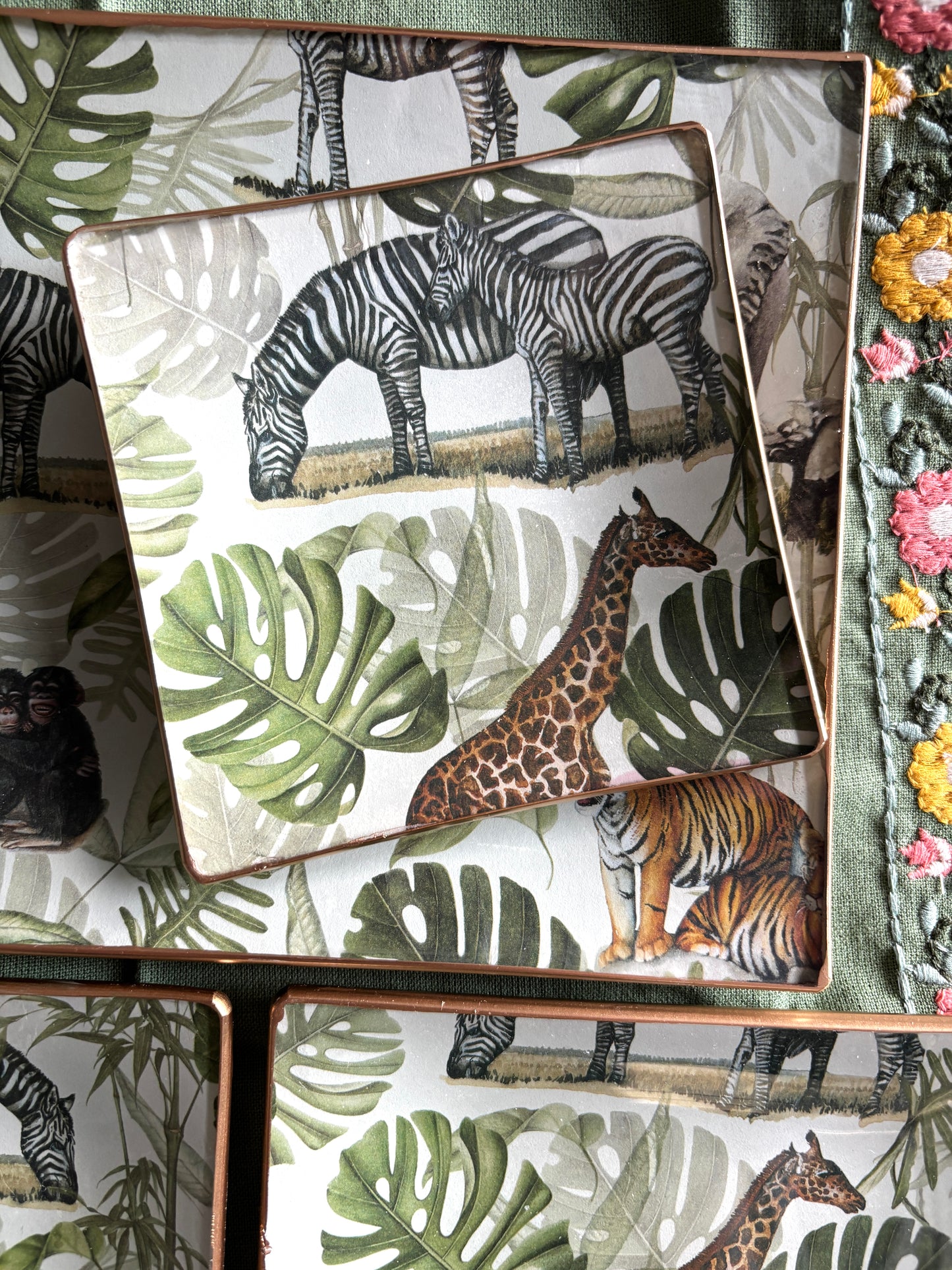 Safari Rectangle Plate