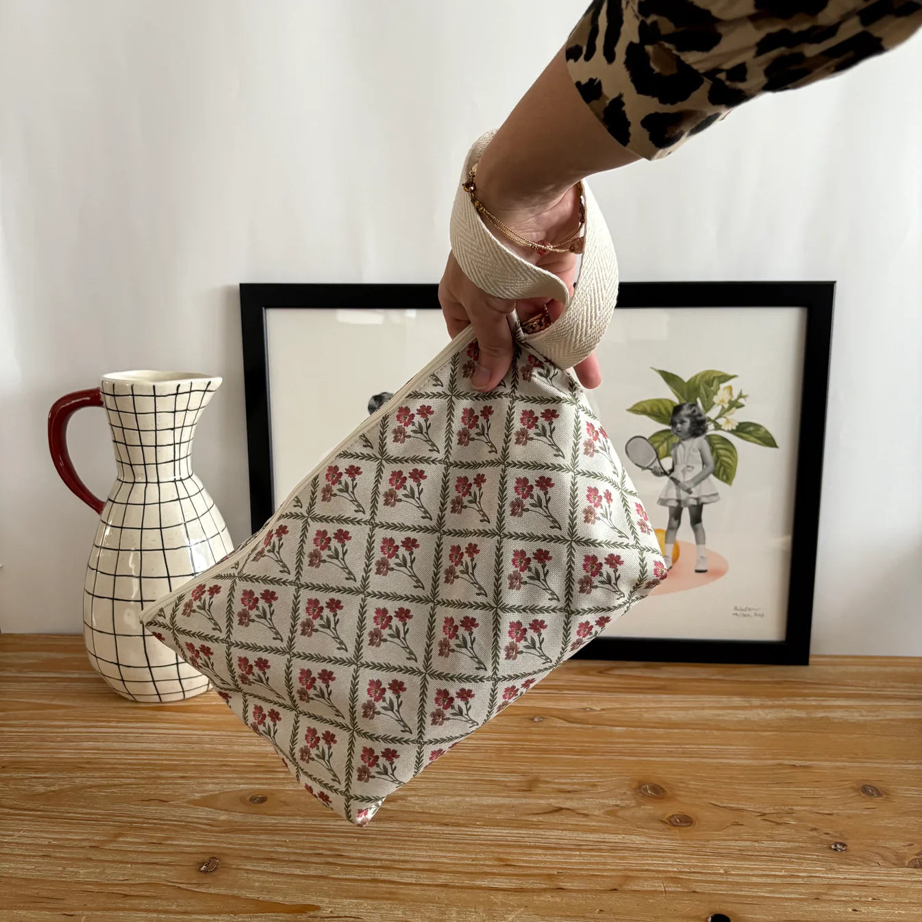 Monique Resin-Coated Pouch