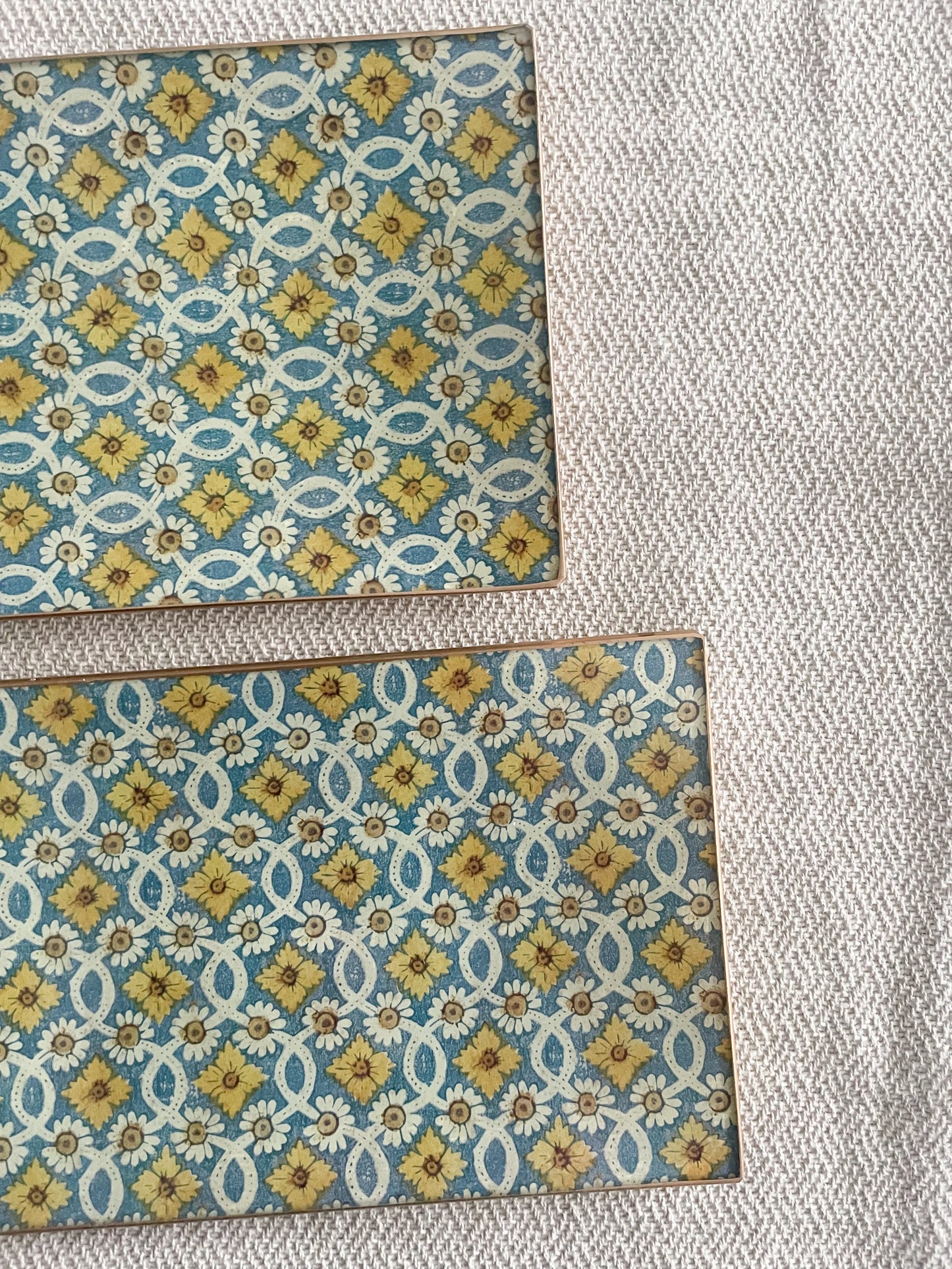 Spring Rectangle Plate