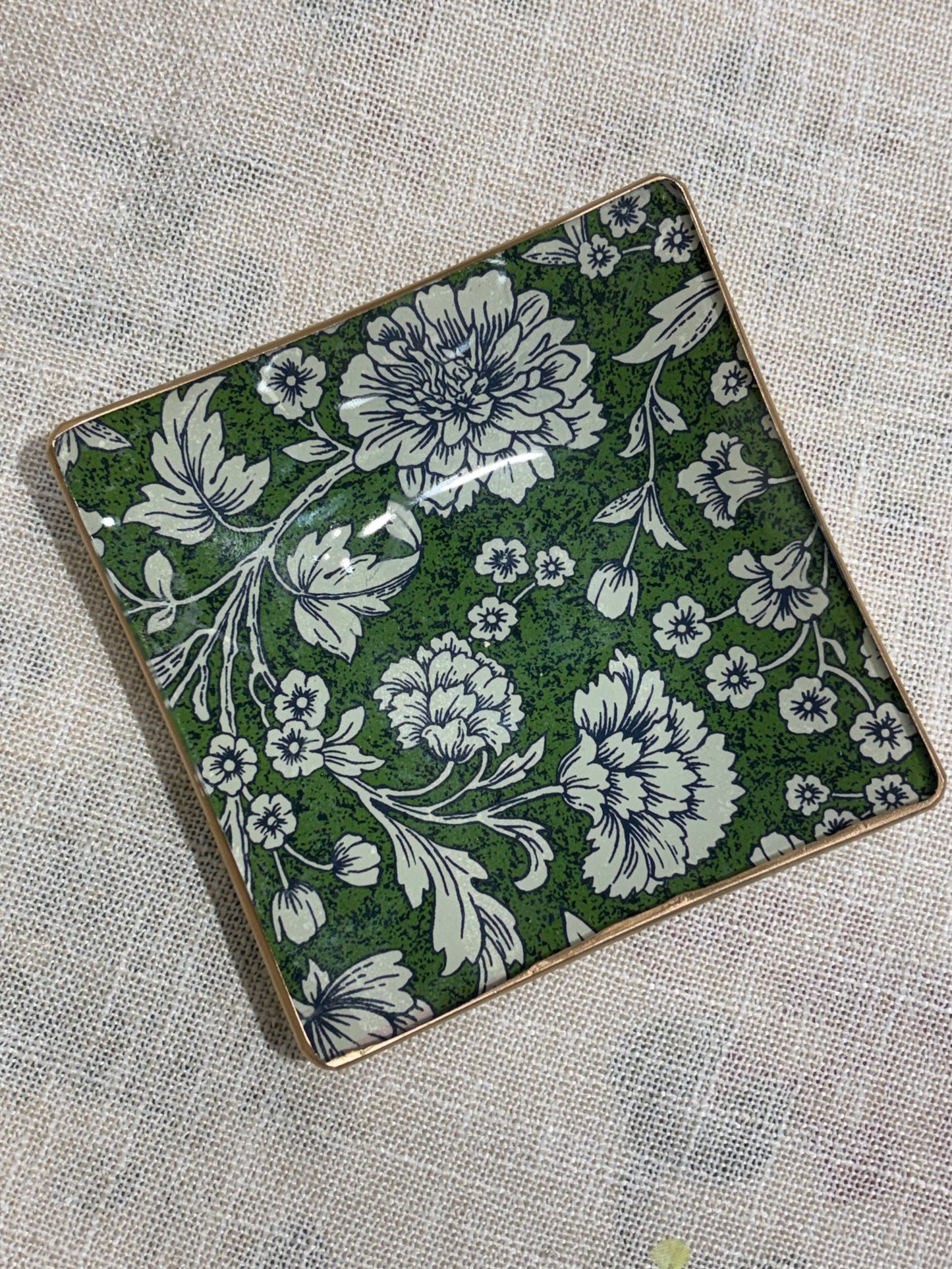 Dark Green Flowers Square Plate