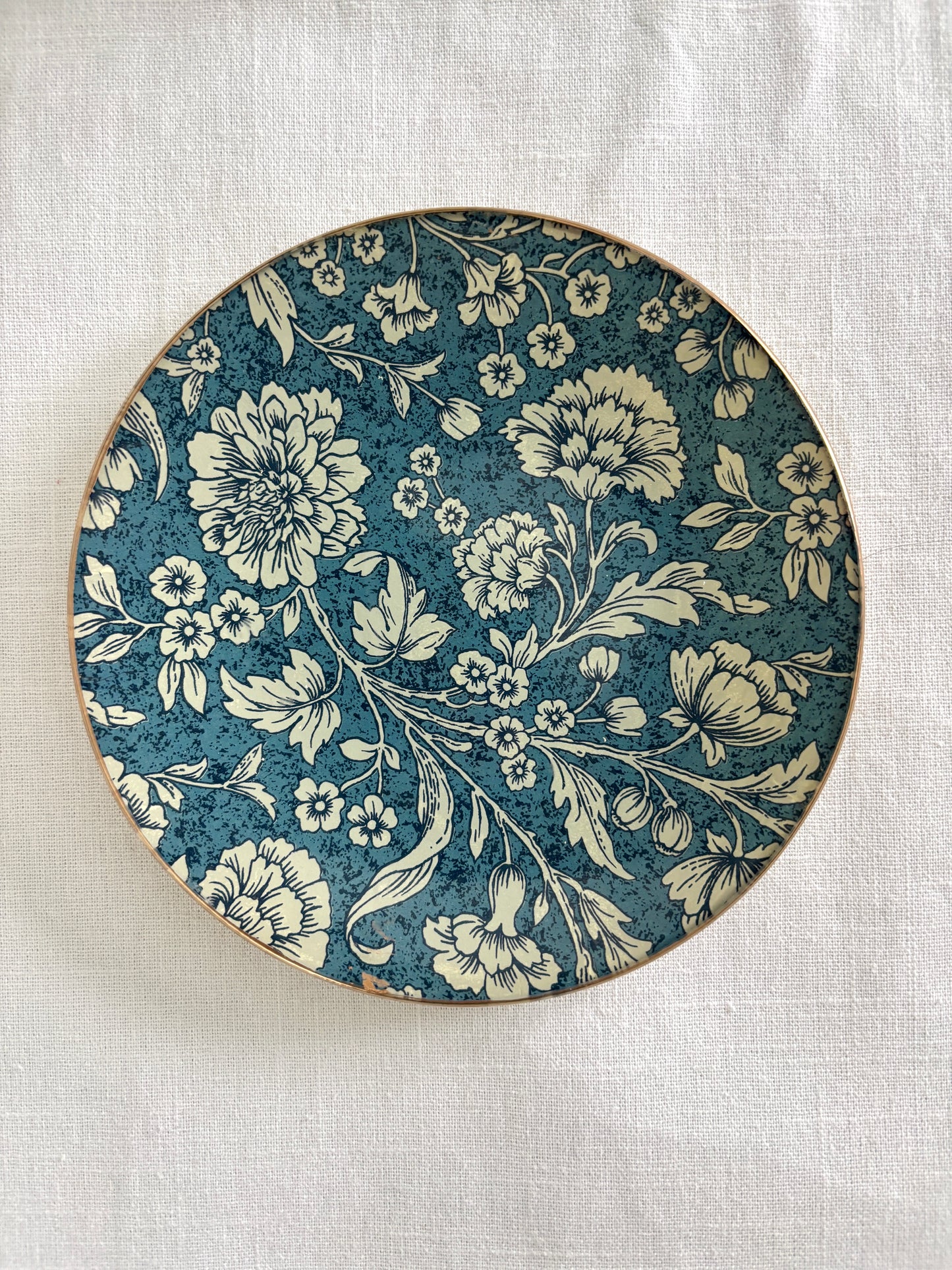 Dark Blue Flowers Round Plate