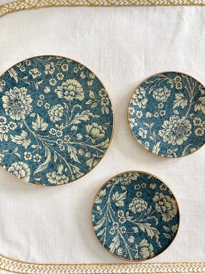 Dark Blue Flowers Round Plate