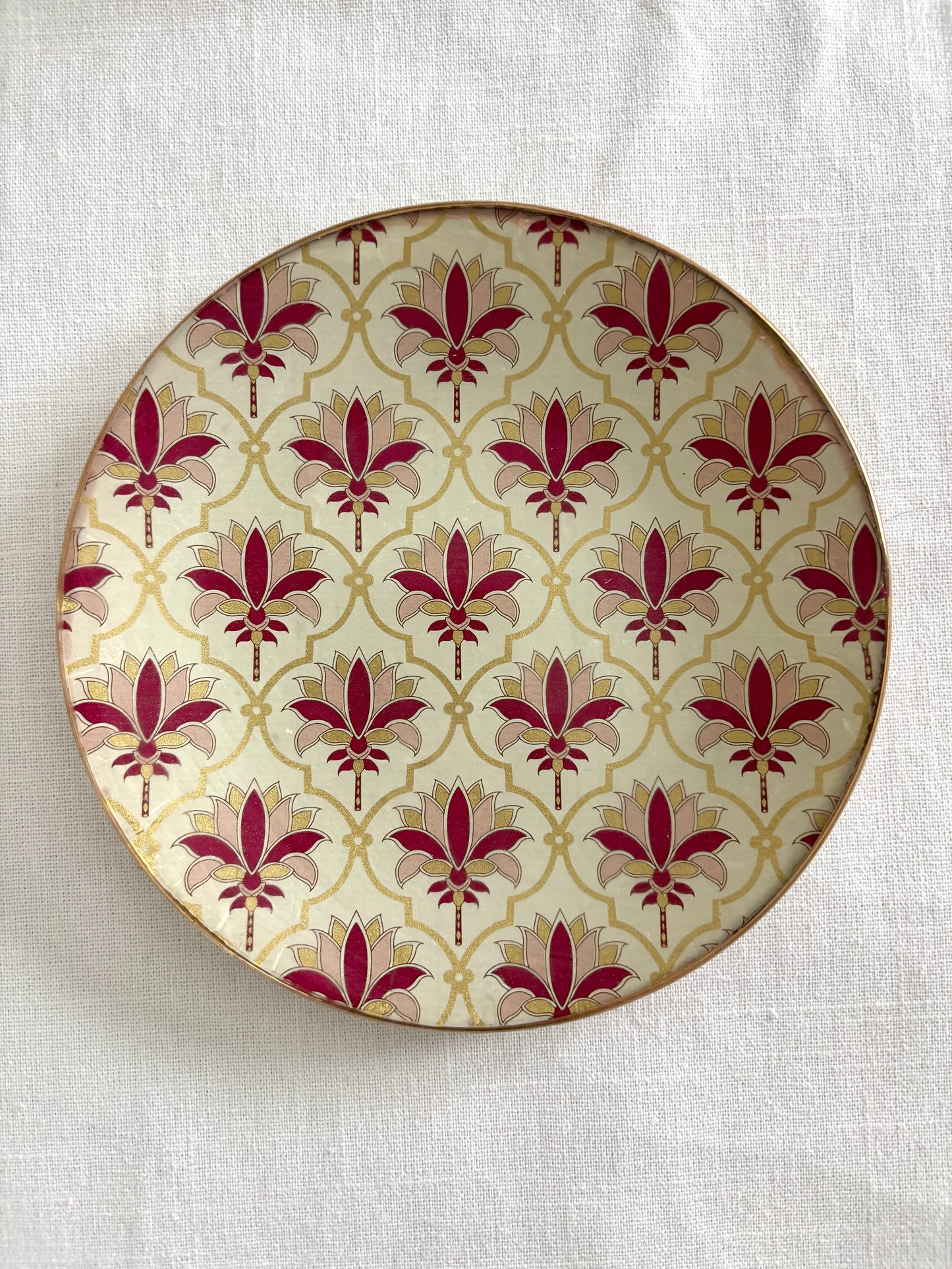 Red Palm Round Plate